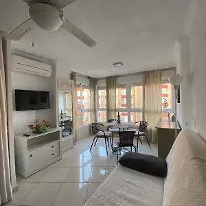 Apartamento Luminoso, Acogedor Y A 3 Minutos De La Playa, Torrox